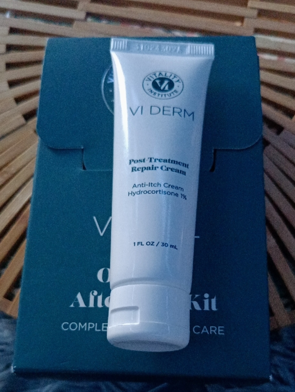 VI DERM White Post-Treatment Repair Cream - Hydrocortisone 1%